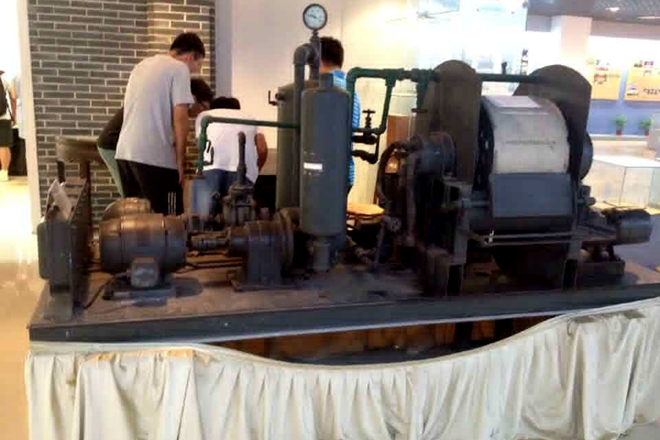 环土学院新生转型教育之参观校史馆