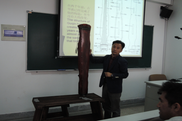 江南大学留学生讲台迎来无锡非遗传人教师